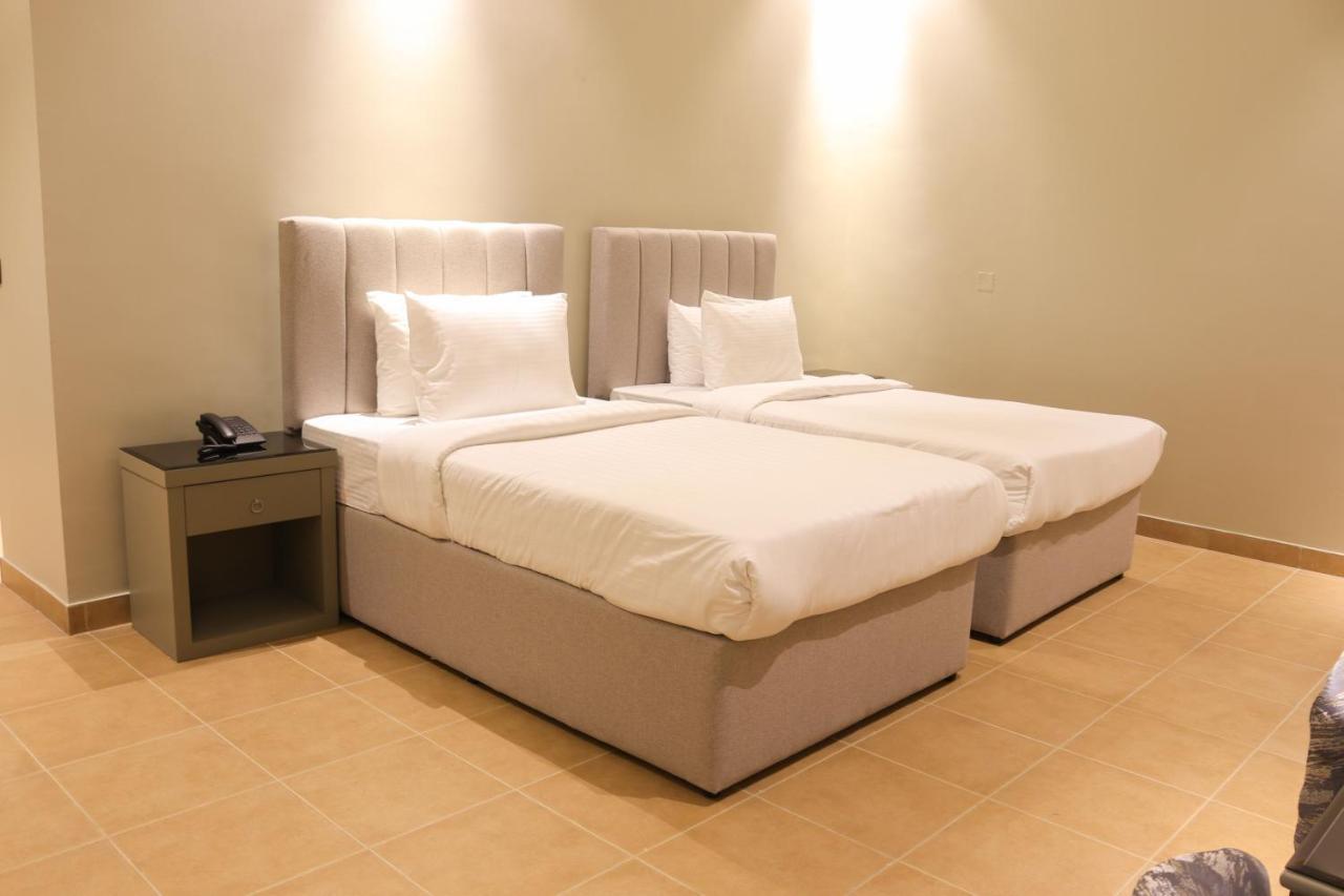 Capital O 111 Infinity Suites Manama Exterior foto
