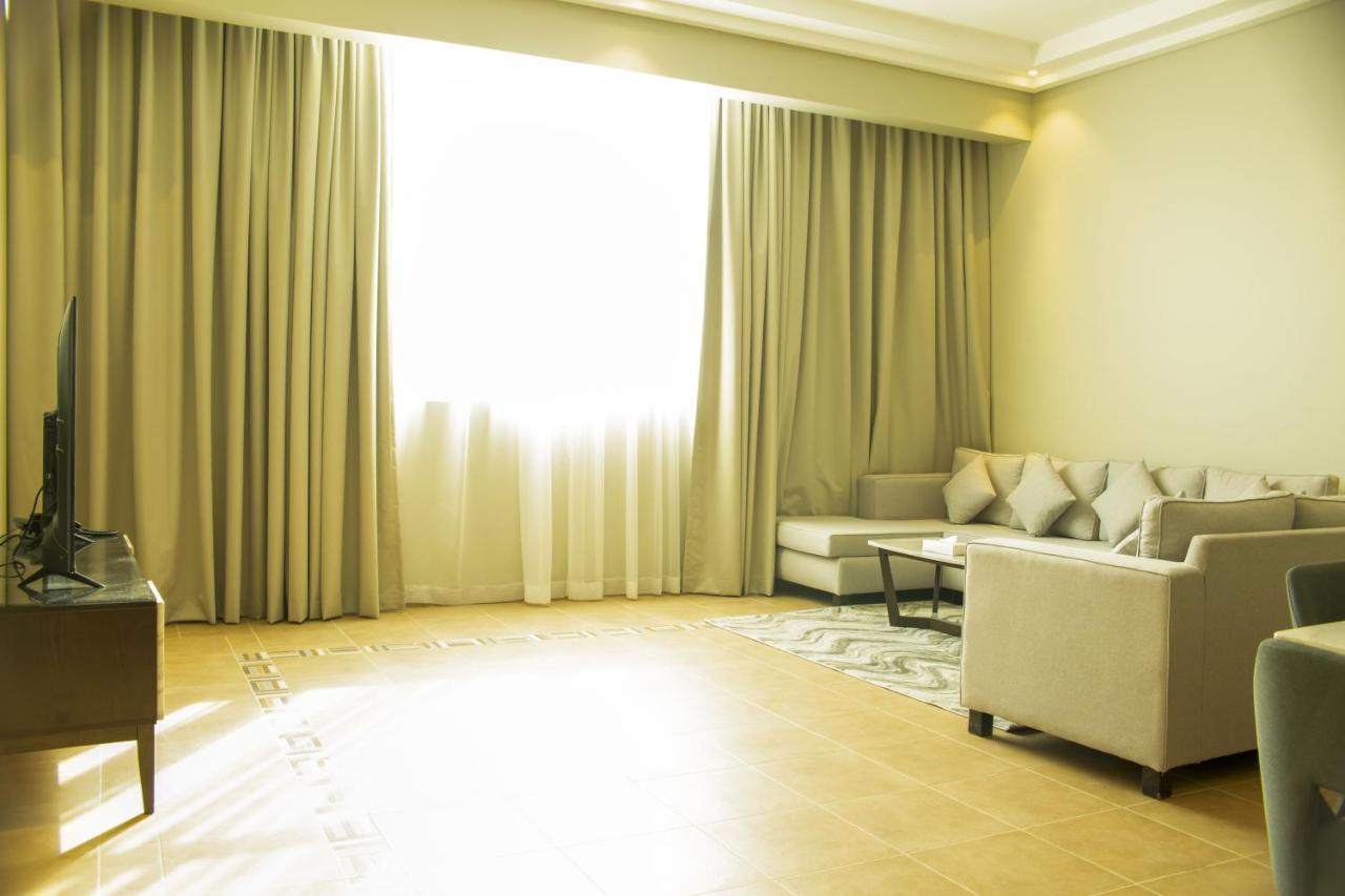 Capital O 111 Infinity Suites Manama Exterior foto