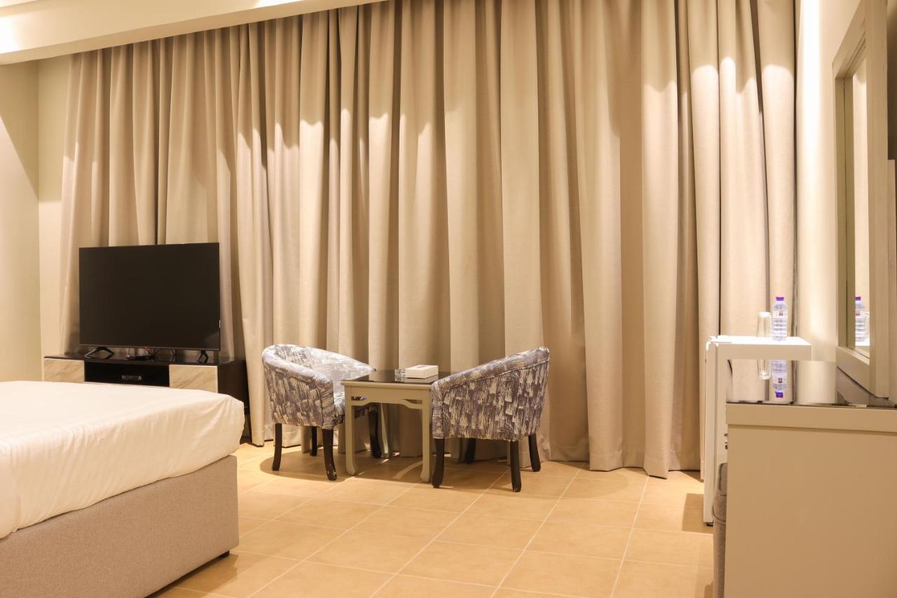 Capital O 111 Infinity Suites Manama Exterior foto